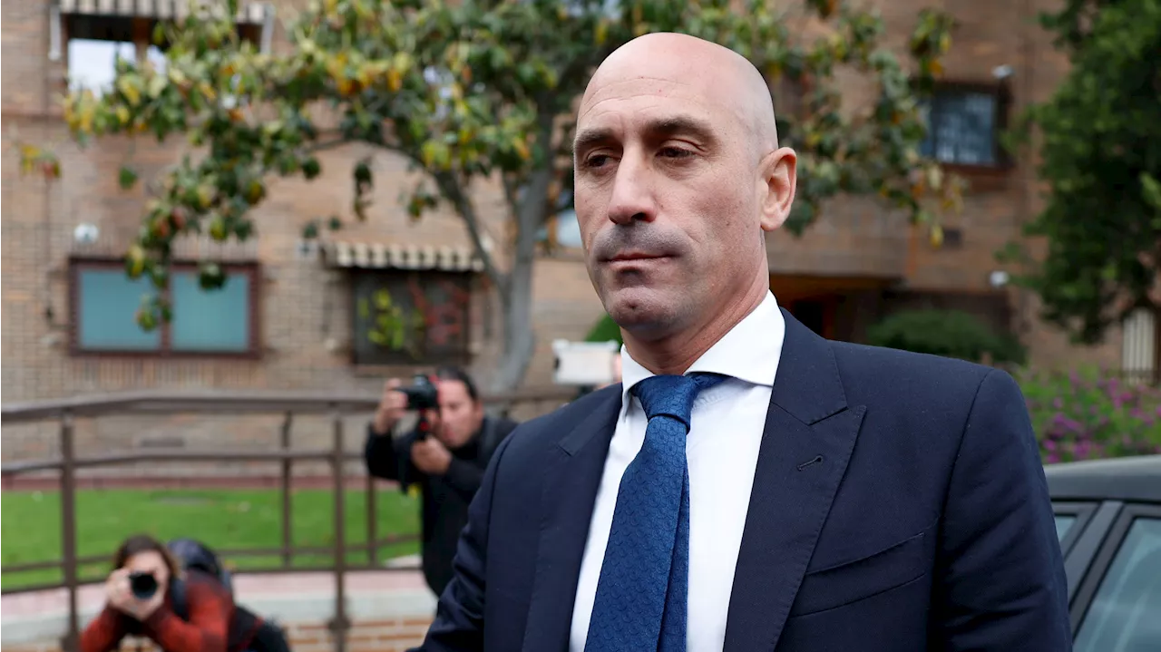 La Audiencia Nacional envía a juicio oral a Luis Rubiales acusado de agresión sexual y coacciones sobre Jenni Hermoso