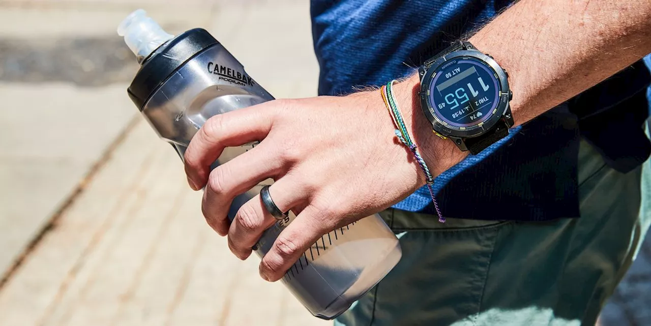 The 6 Best Running Water Bottles for Tackling Long Runs