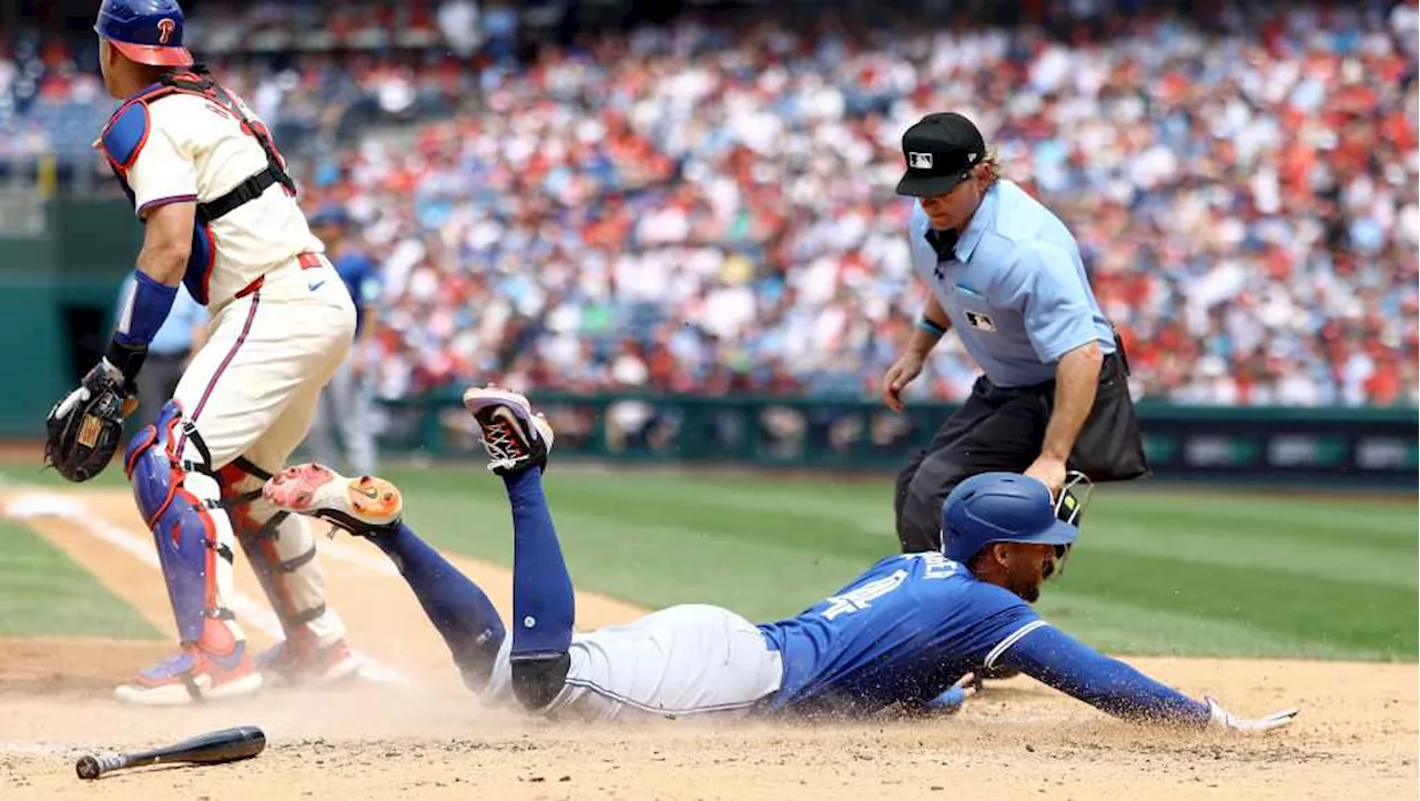 Blue Jays snap Phillies winning streak at 7 with 5-2 win