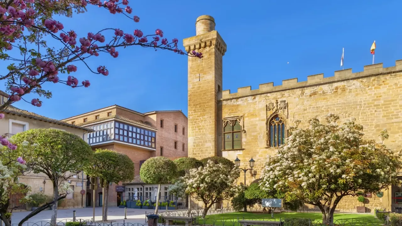 El Parador ubicado en el antiguo palacio-castillo de los reyes de Navarra