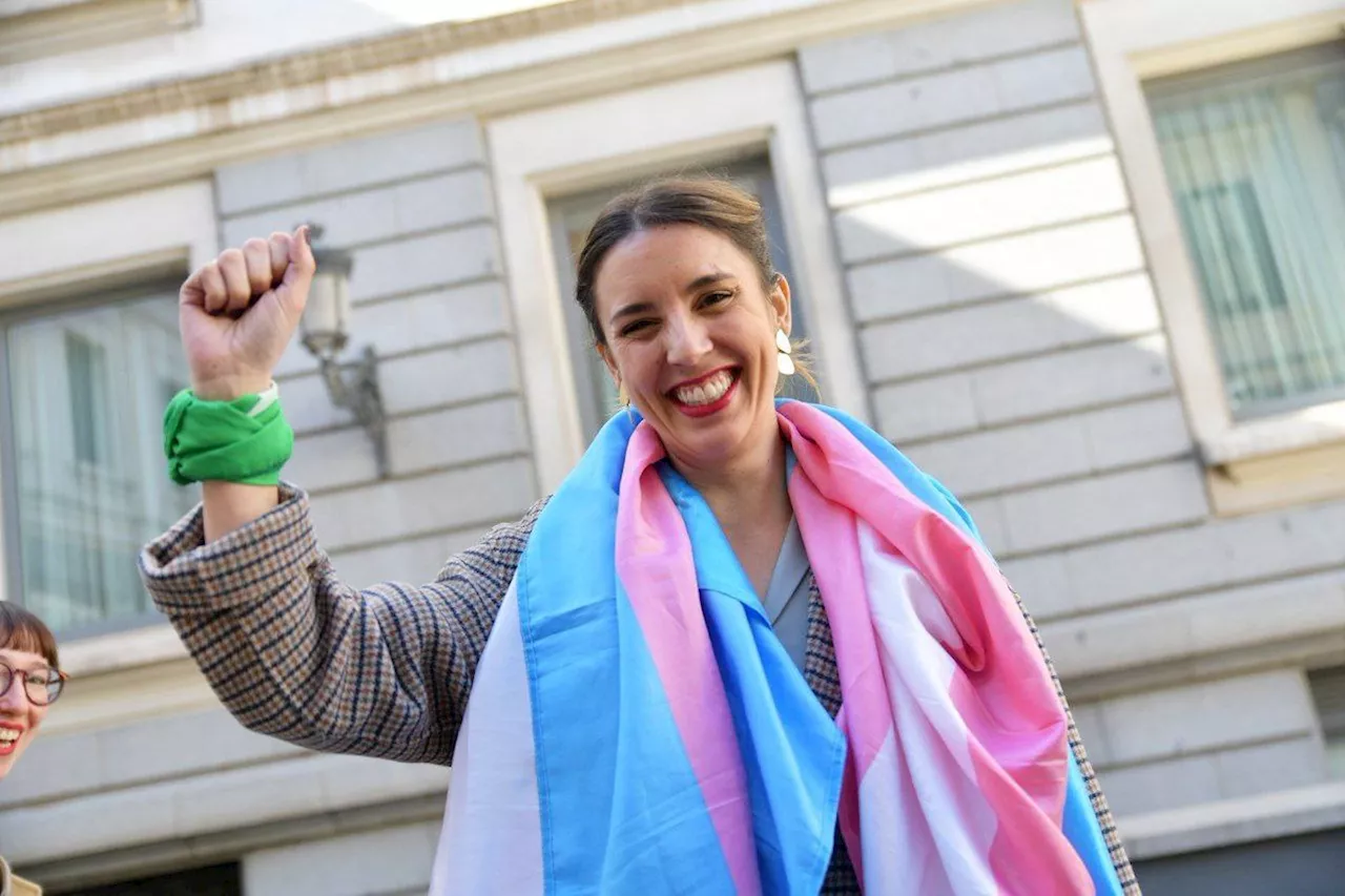 Fraude en la 'ley trans' de España: Hombres que quieren ser mujeres sólo en el registro: