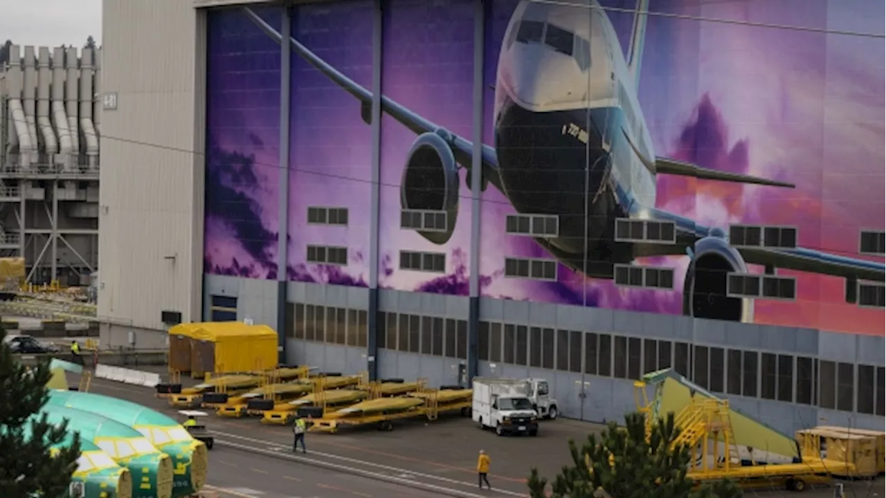 Biden Prods Boeing to Resume Talks With Locked-Out Firefighters