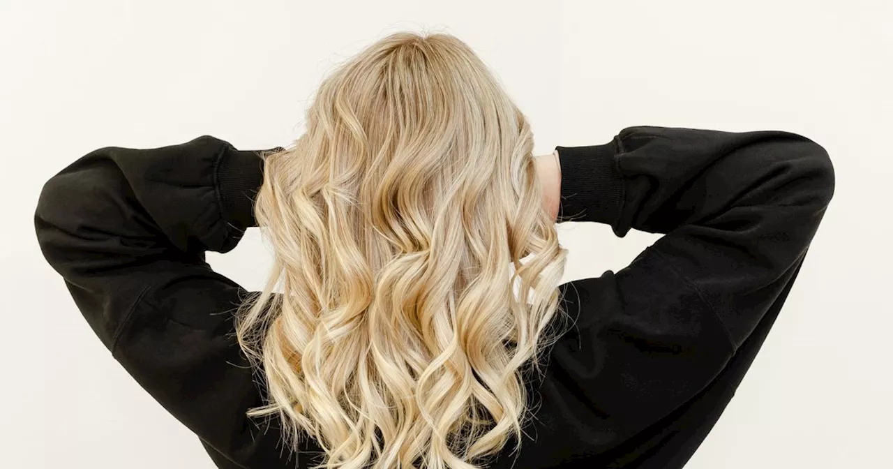 Schöne Beach Waves: Einfaches Haartool zaubert den Look in wenigen Sekunden