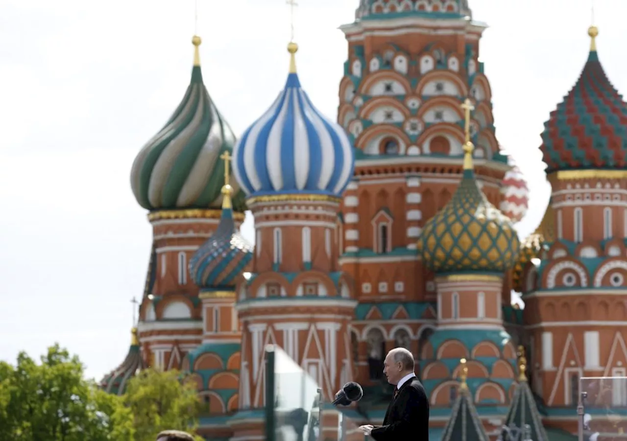 Comienza el Desfile de la Victoria de Rusia en la Plaza Roja de Moscú