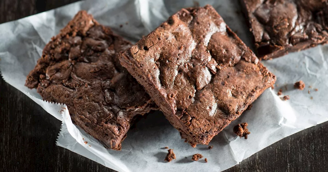 Mary Berry's 'favourite' chocolate brownie recipe with perfect 'gooey middle'