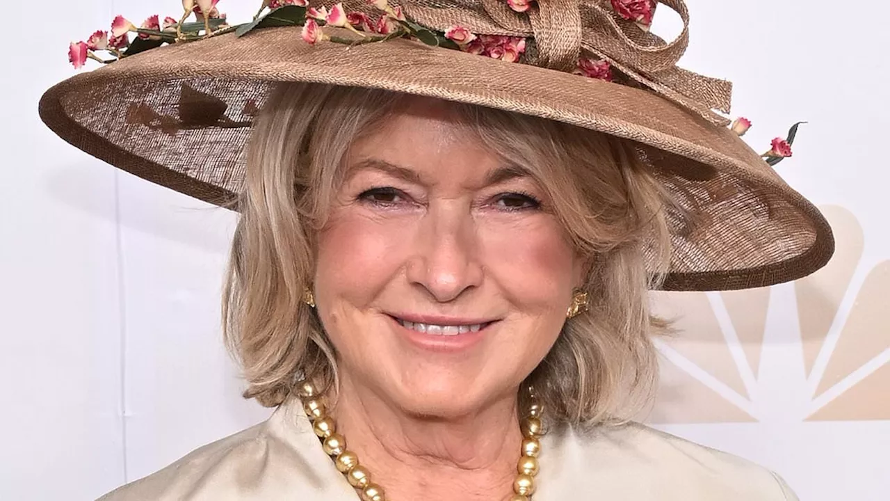 Martha Stewart ignores Taylor Swift rule during interview Donna Kelce