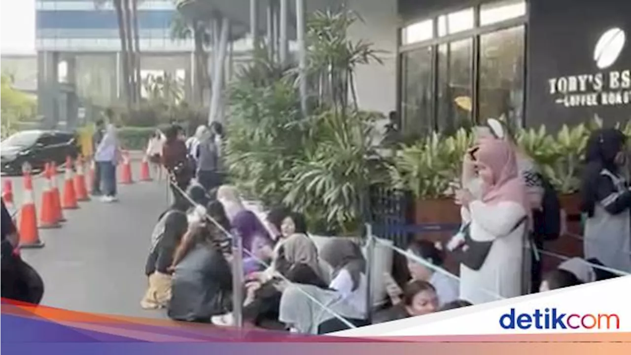 ARMY Menyerbu! Antrean Mengular di BTS: POP UP MONOCHROME IN JAKARTA