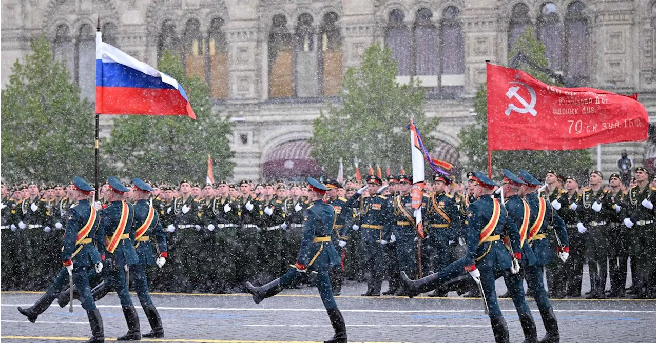 Putin warnt bei Militärparade in Moskau vor neuem globalen Konflikt