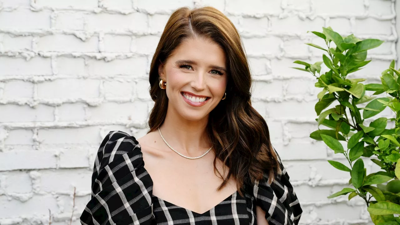 Katherine Schwarzenegger Shades the Met Gala With Throwback Photo of Mom Maria Shriver