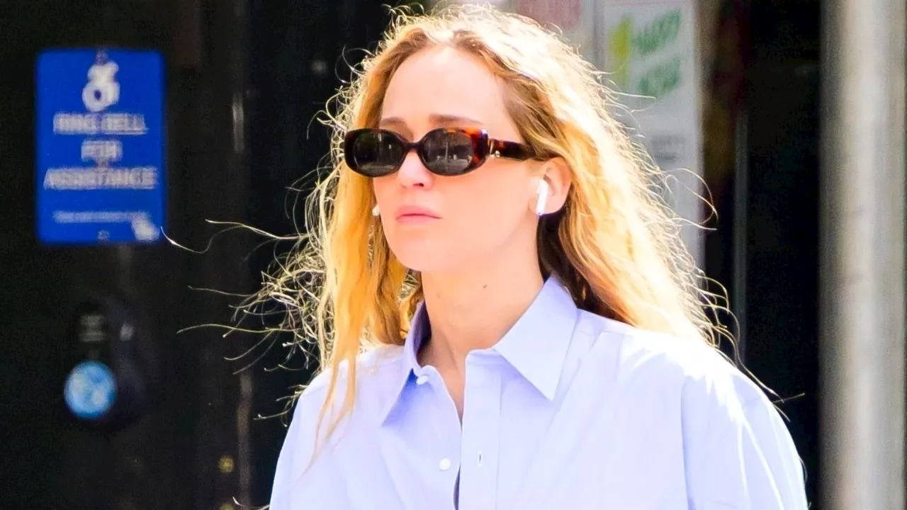 Jennifer Lawrence Hops Aboard the Baggy Denim Train