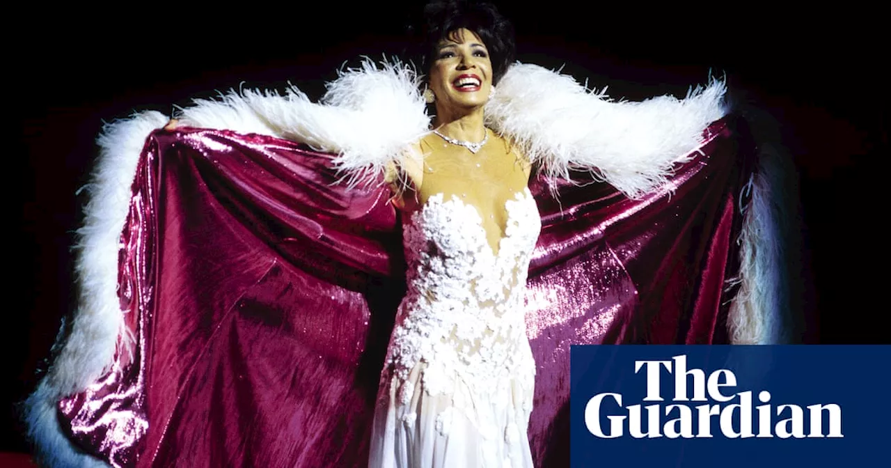 Shirley Bassey to auction jewellery including diamond ring from Elton John