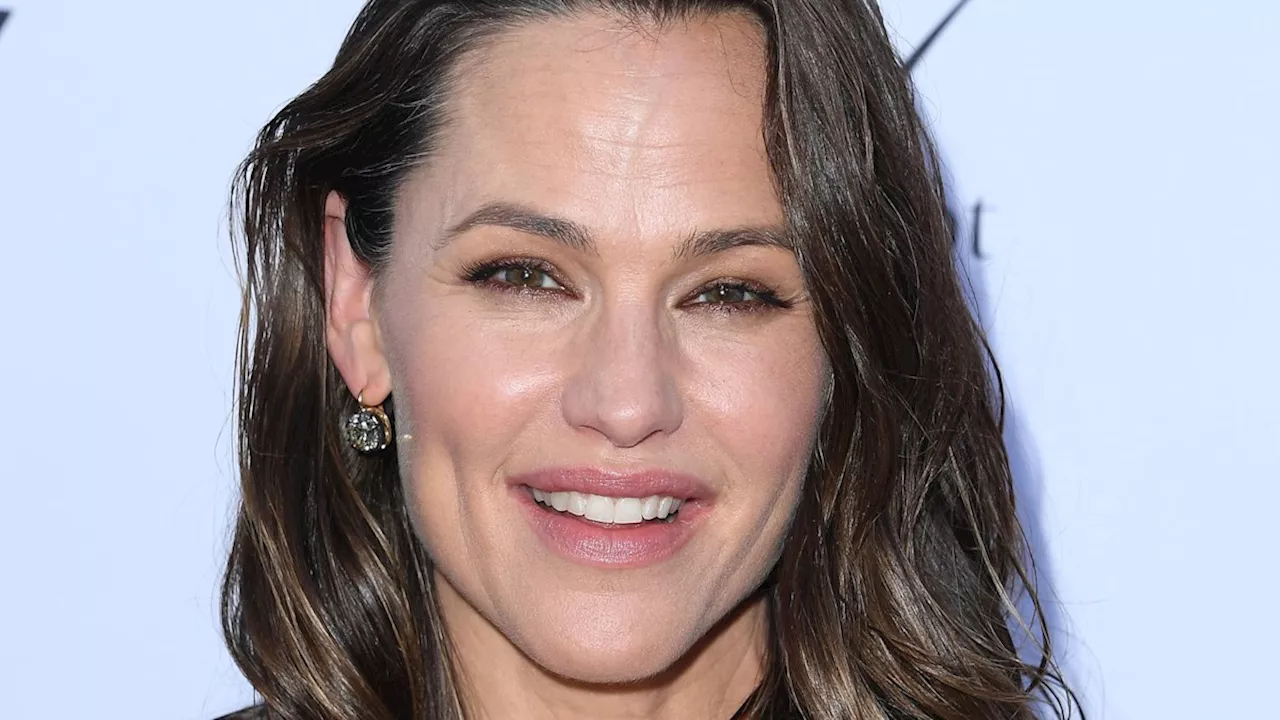 Jennifer Garner reveals she was 'born to breed' as she discusses baby number 4