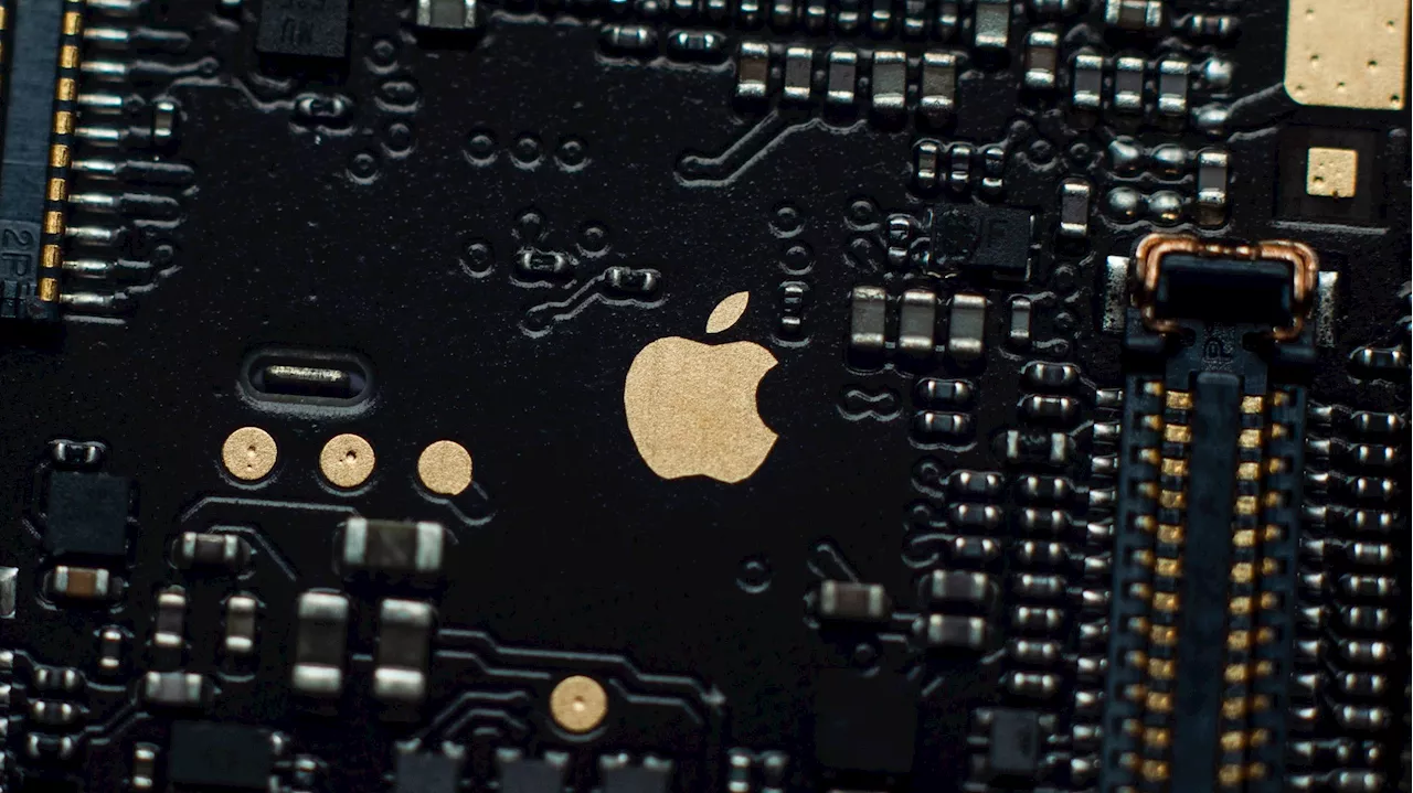 Apple está montando servidores con sus propios chips para potenciar la IA del iPhone