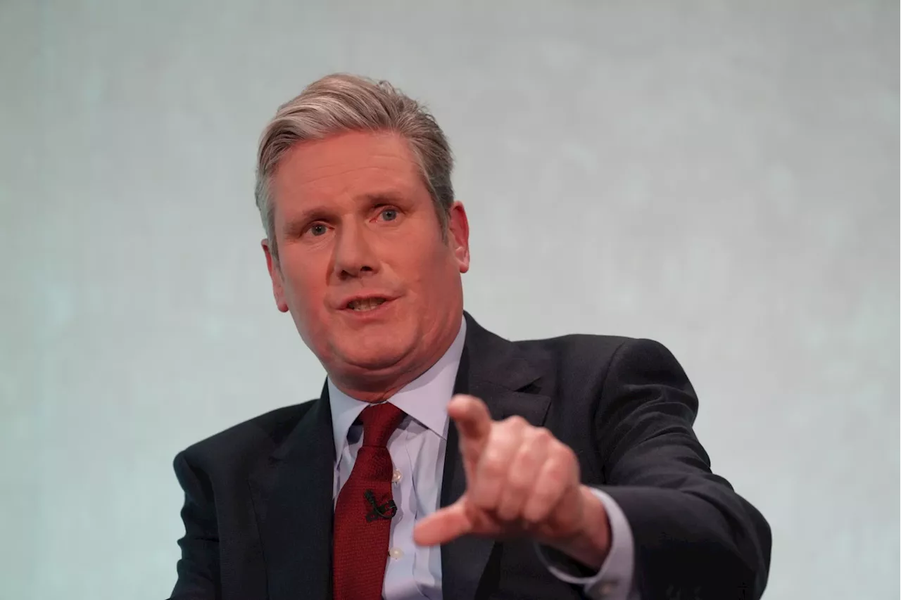 Starmer to unveil Labour party plan to tackle small boats