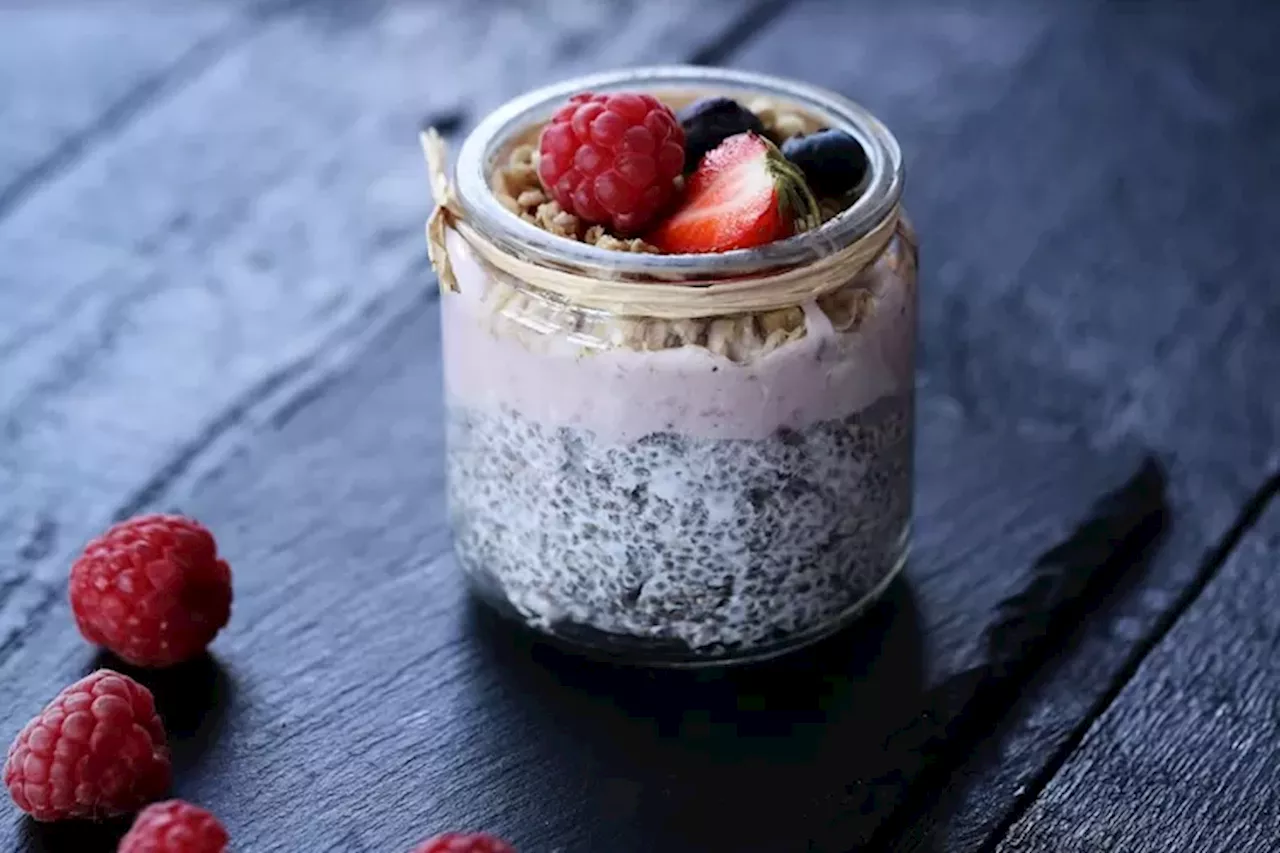 Banyak Manfaatnya! Berikut Resep Puding Chia Seed Buah Berry Tanpa Dimasak, Tinggi Serat dan Membuat Kulit Glowing