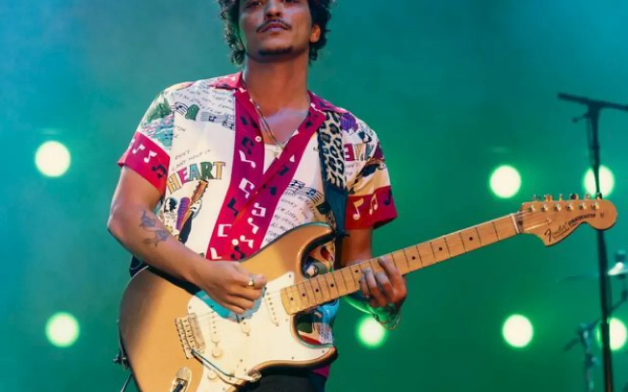 Procon-RJ notifica Live Nation após suspensão dos shows de Bruno Mars no Rio