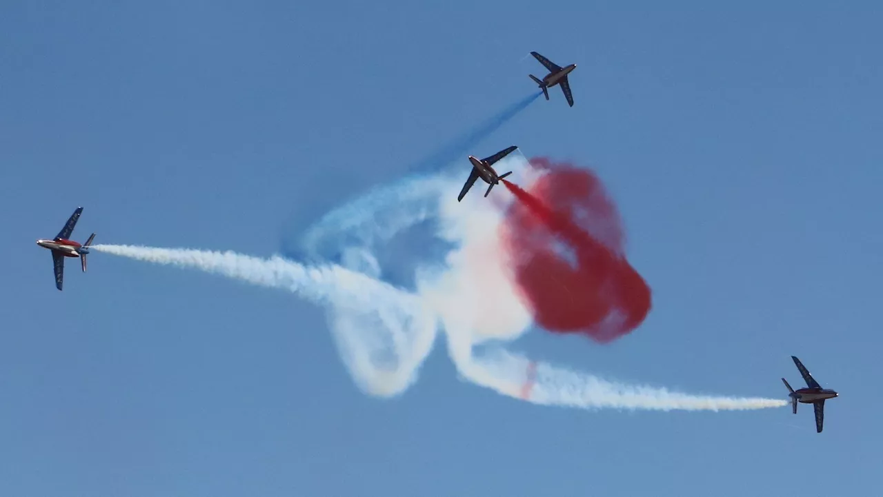 La Patrouille de France présente son programme 2024 dans le ciel d'Orange