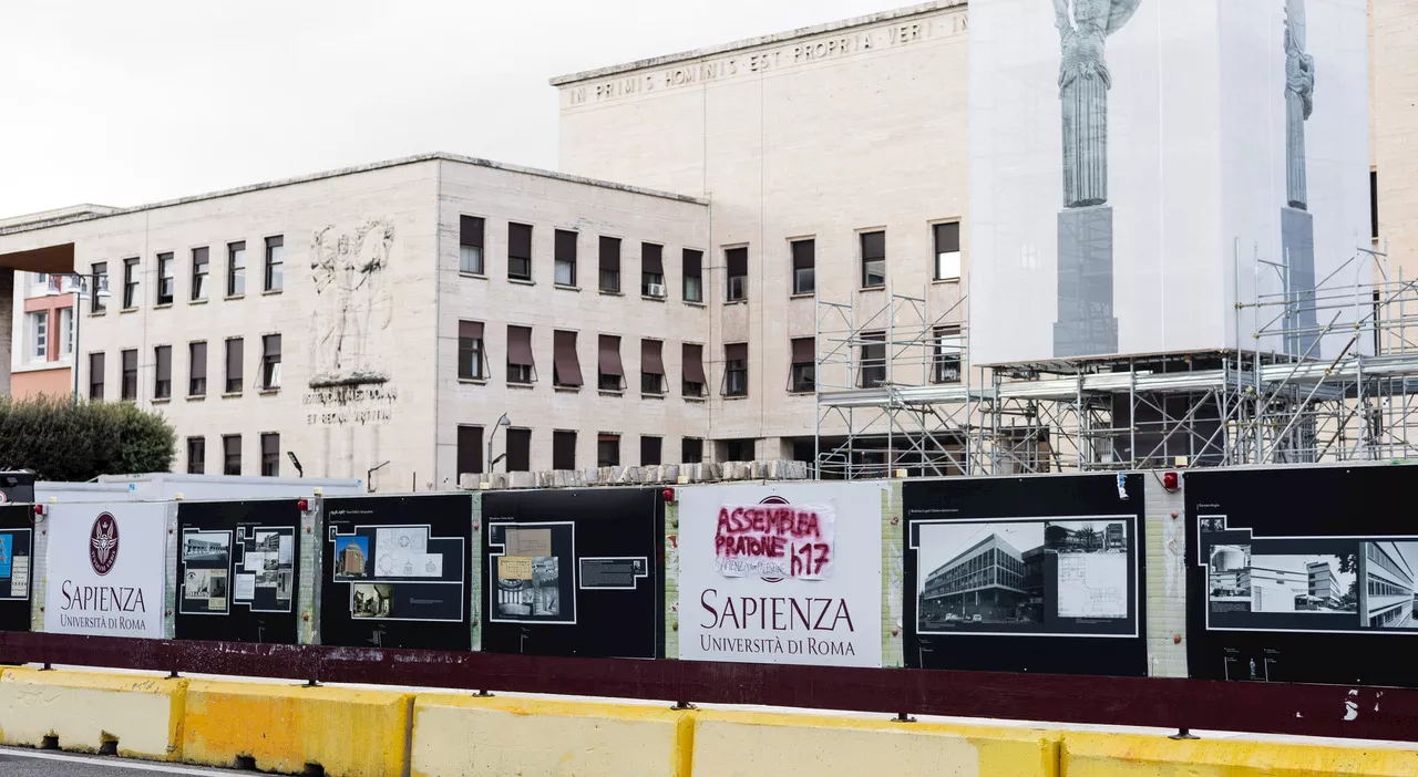 La Sapienza, occupata aula Scienze politiche contro la ministra Roccella: «Per un altro genere di educazione».