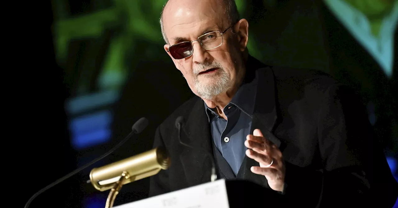 Giorgia Meloni, l&#039;attacco di Salman Rushdie: &#034;Infantile, cosa dico a questa signora&#034;