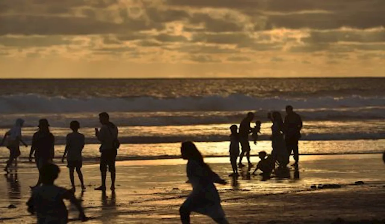 Pantai Jadi Destinasi Wisata Paling Ramai Dikunjungi saat Libur Panjang