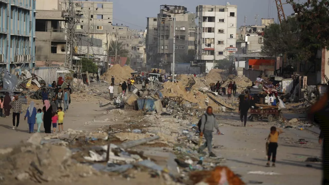 Israel strikes eastern Rafah as thousands flee, ceasefire talks end with no deal