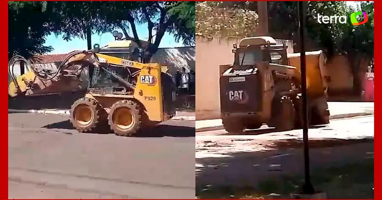 Homem é demitido após ‘empinar’ trator perto de escola no interior de SP