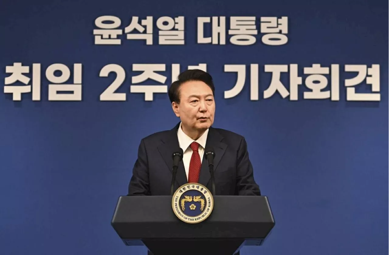 SKorea's Yoon admits faults in rare address