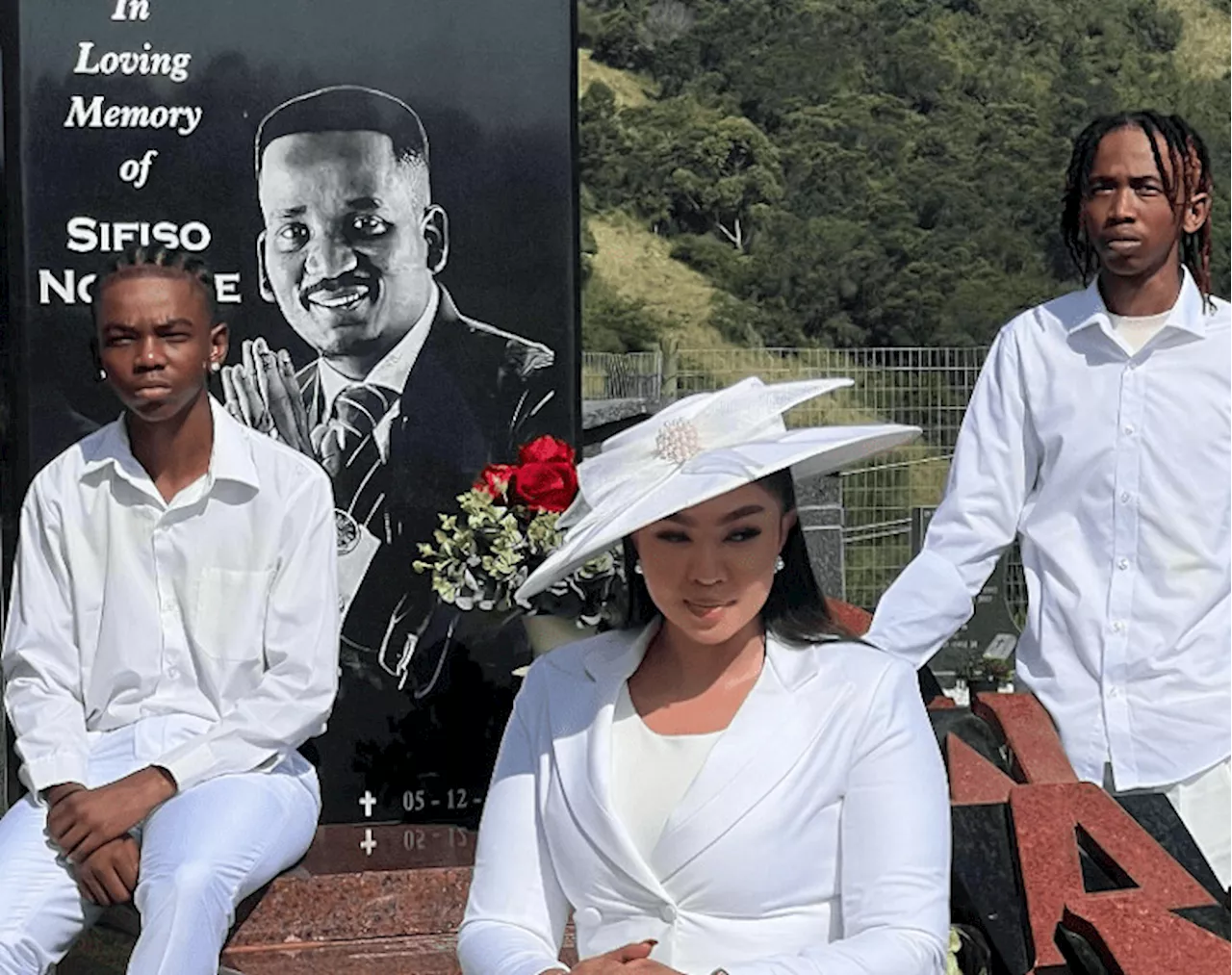 Sifiso Ncwane’s mother says Ayanda snubbed her for singer’s unveiling