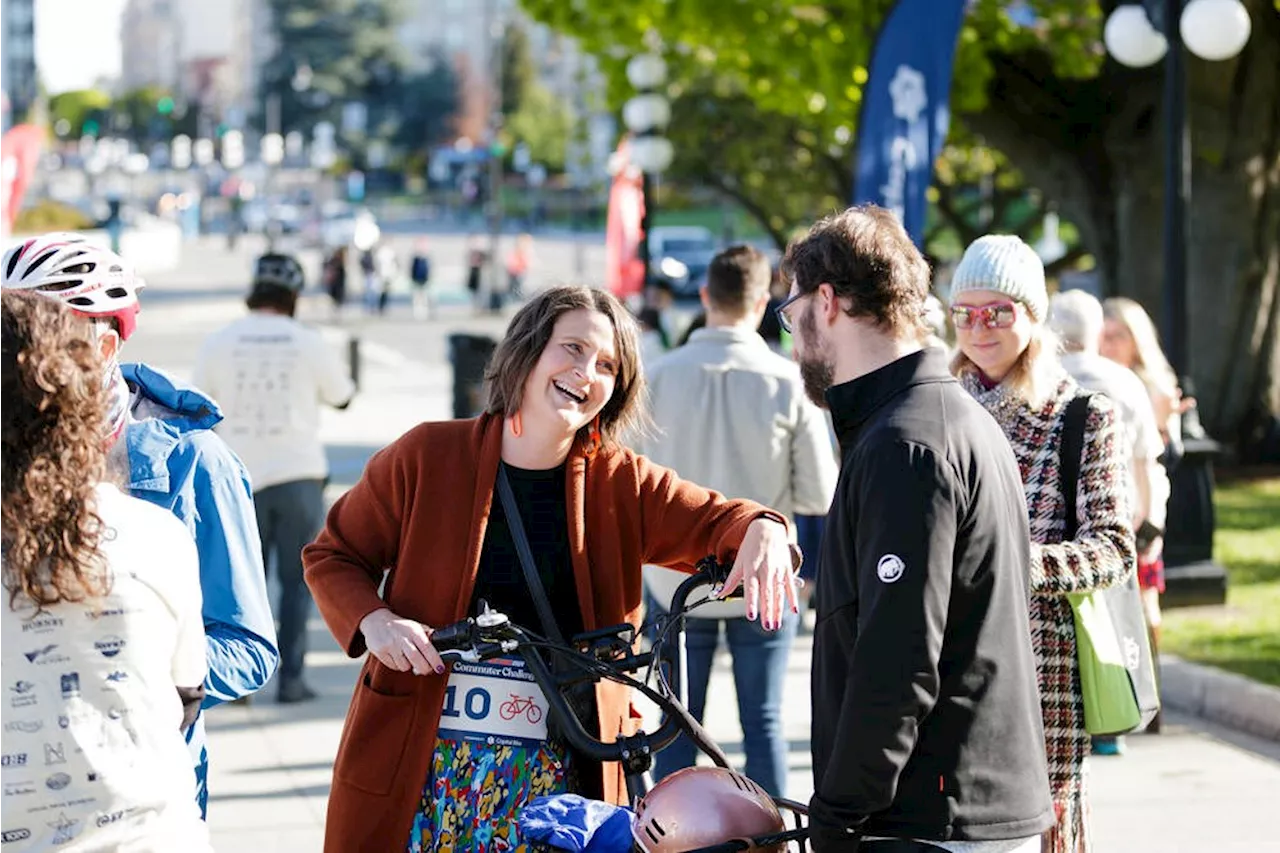 Cyclists beat motorists in commuter race to the legislature