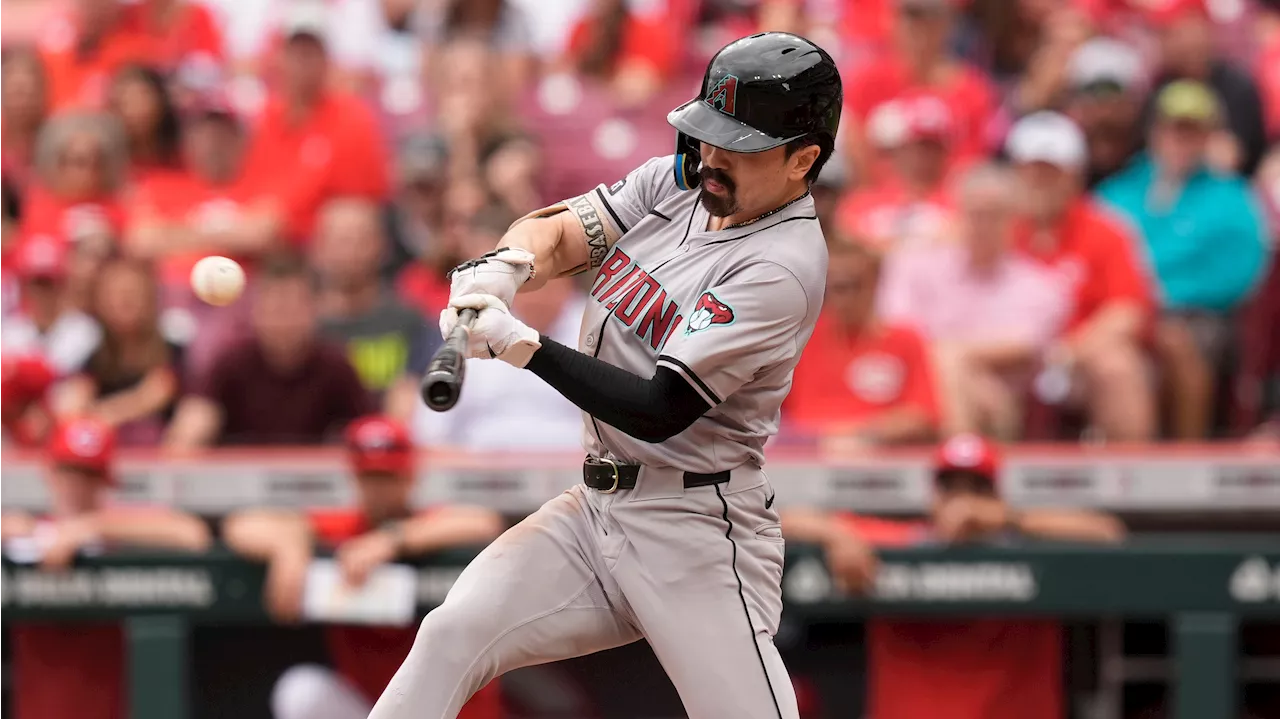 Carroll's RBI single pushes Diamondbacks past struggling Reds