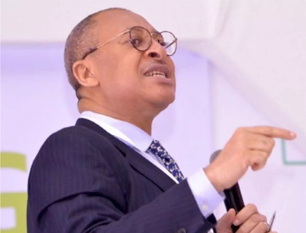 2027: Utomi lists ‘groups’ merging as mega party to unseat APC