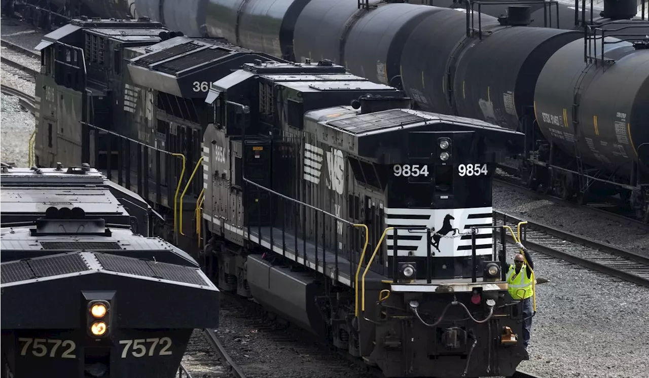 Norfolk Southern shareholders to determine Thursday whether to back investors who want to fire CEO