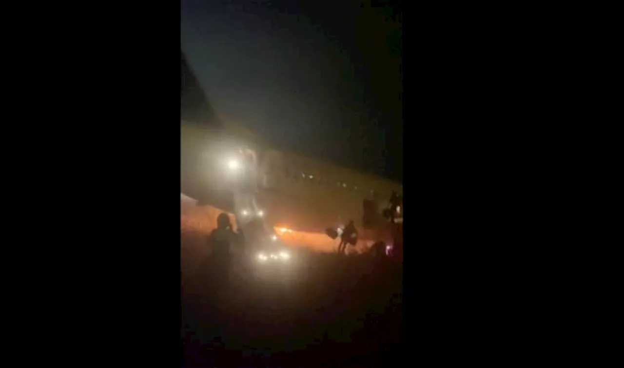 Boeing 737 catches fire and skids off the runway at a Senegal airport ...