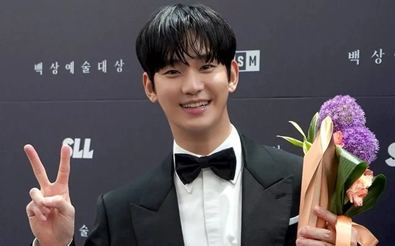 Baeksang Arts Awards 2024: Attitude Kim Soo Hyun setelah Acara Jadi Topik Hangat