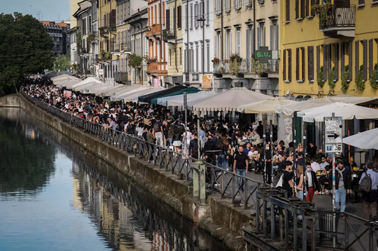 Manager stuprata in un locale sui Navigli, licenziata da azienda