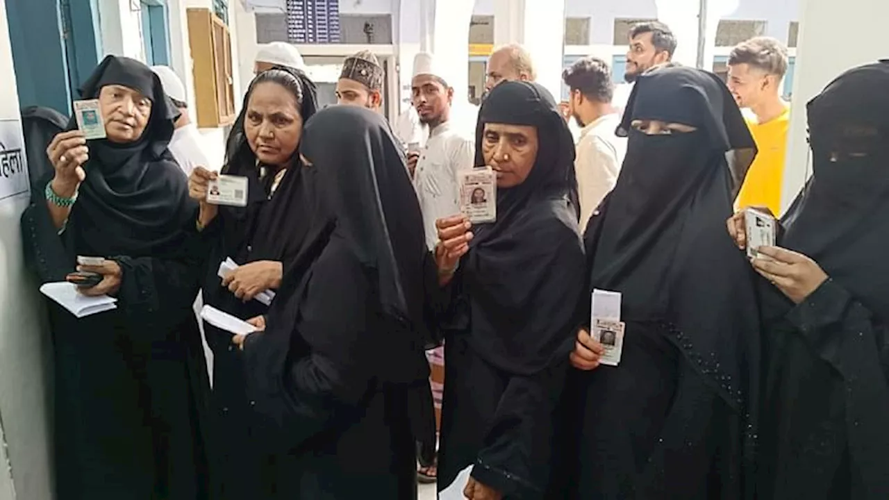 UP Lok Sabha Election Voting Live: वाराणसी में कई सुरक्षाकर्मियों की बिगड़ी तबीयत, कई जगह चुनाव का बहिष्कार