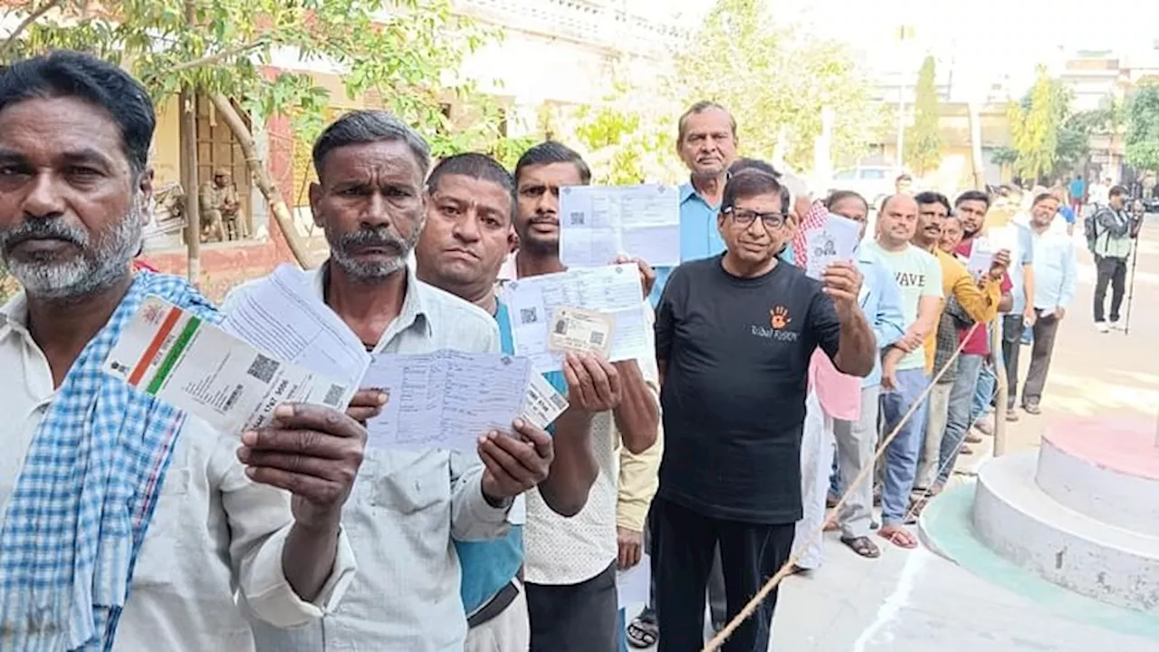 UP Lok Sabha Election Voting Live: 13 सीटों पर मतदान शुरू, पीएम समेत 144 उम्मीदवारों के भाग्य का होगा फैसला