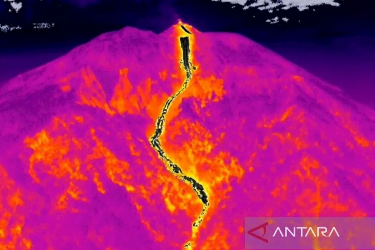 Pemkab Lembata buat Aliran api antisipasi aliran lava Gunung Lewotolok