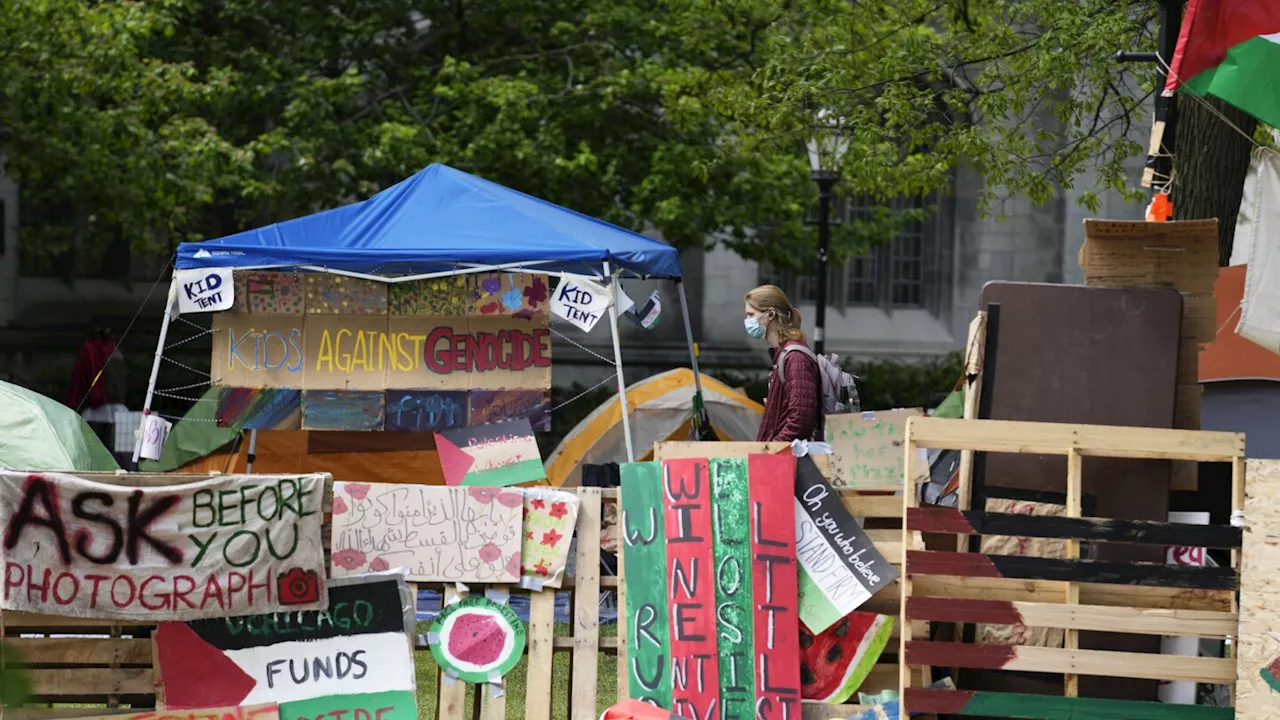 Disruptions at University of Chicago graduation as school withholds 4 diplomas over protests