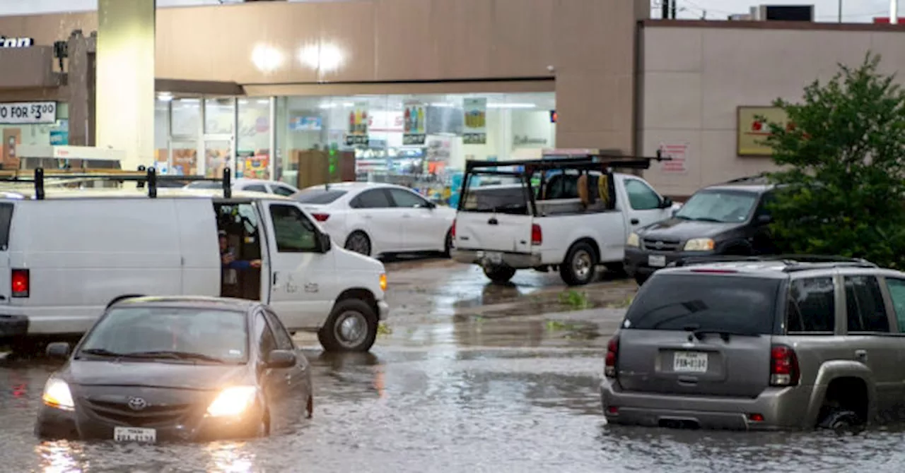 Good Samaritan Rescues Driver from Houston Flooding