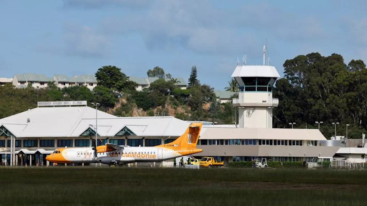 Nouvelle-Calédonie: l'aéroport de Nouméa restera fermé jusqu'à lundi matin