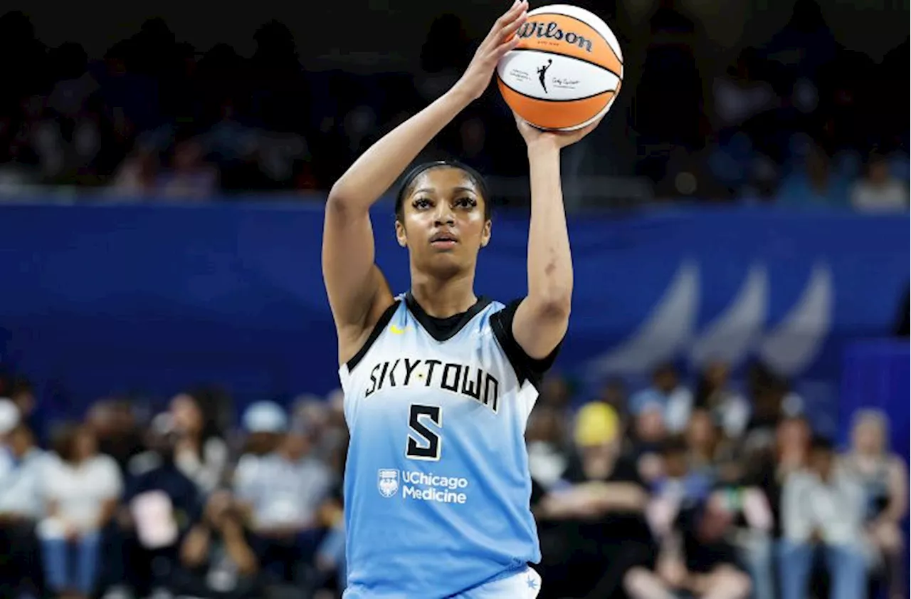 Sky vs Fever Predictions, Picks, Odds for Saturday's WNBA Game