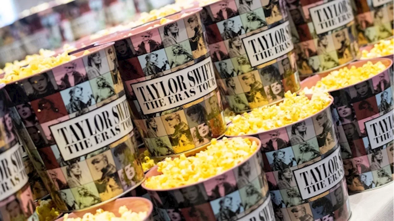 Ryan Reynolds declares 'War of the Popcorn Buckets'