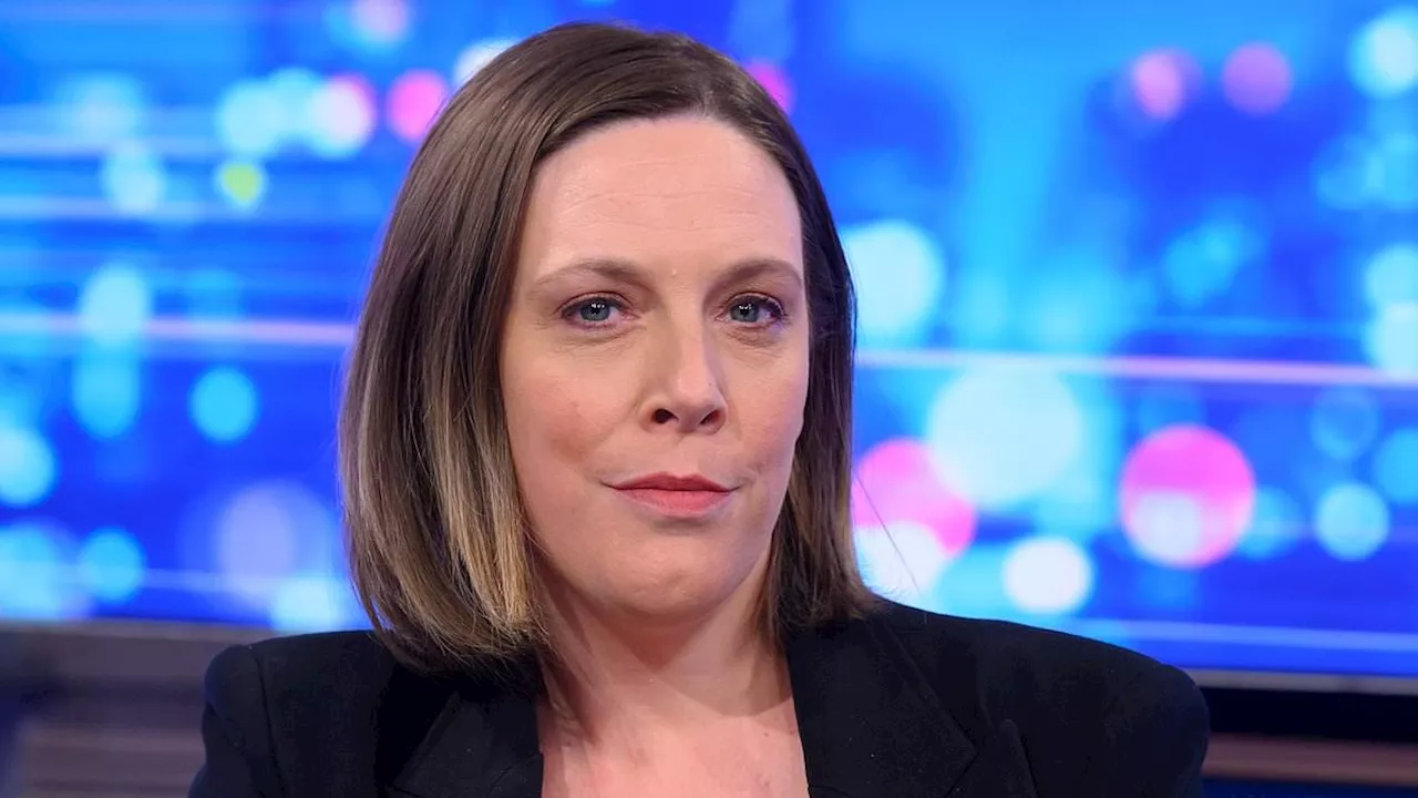 Why has sex pest probe minister not been axed, Labour's ex-safeguarding spokeswoman Jess Phillips...