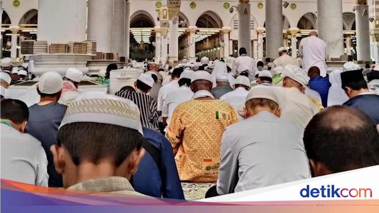 Ketika Musik Dangdut Bergema Jelang Khotbah Jumat di Masjid Nabawi