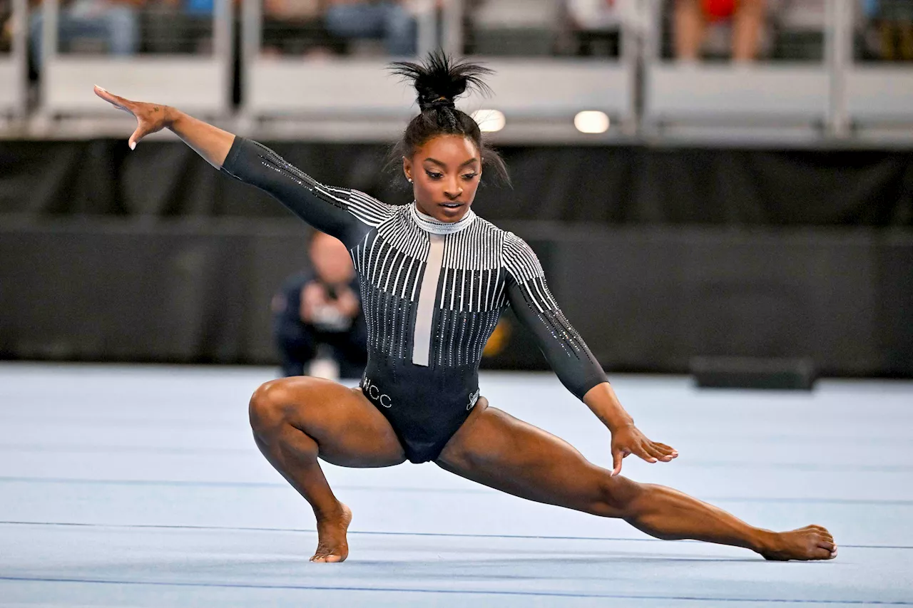 Simone Biles dominant on first day of US championships