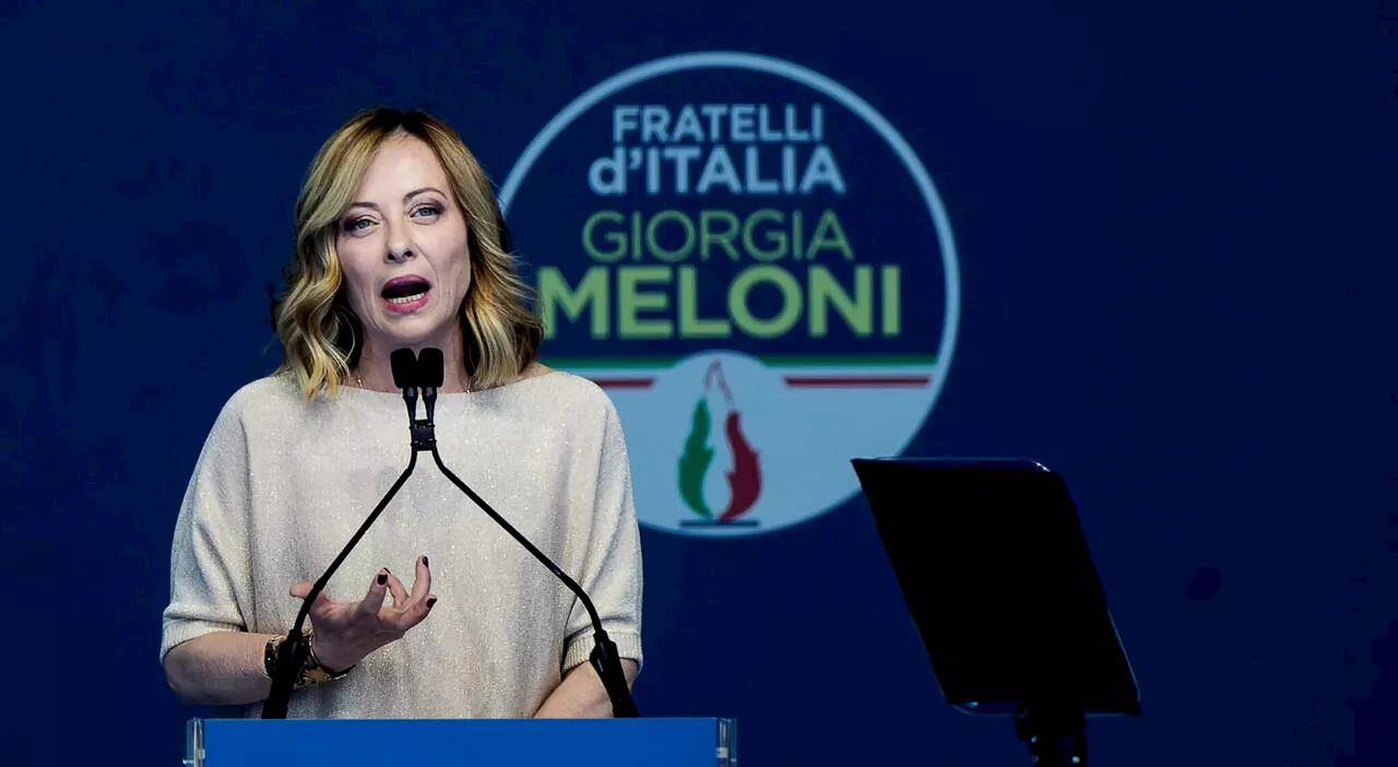 Giorgia Meloni chiude la campagna elettorale a piazza del Popolo a Roma: «In mezzo alla gente, è da qui che ve