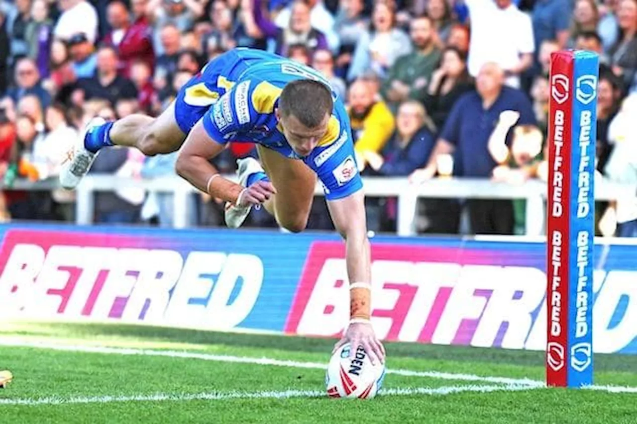 Leeds Rhinos coach Rohan Smith says 'feelgood factor' is back after 32-4 win v Castleford Tigers