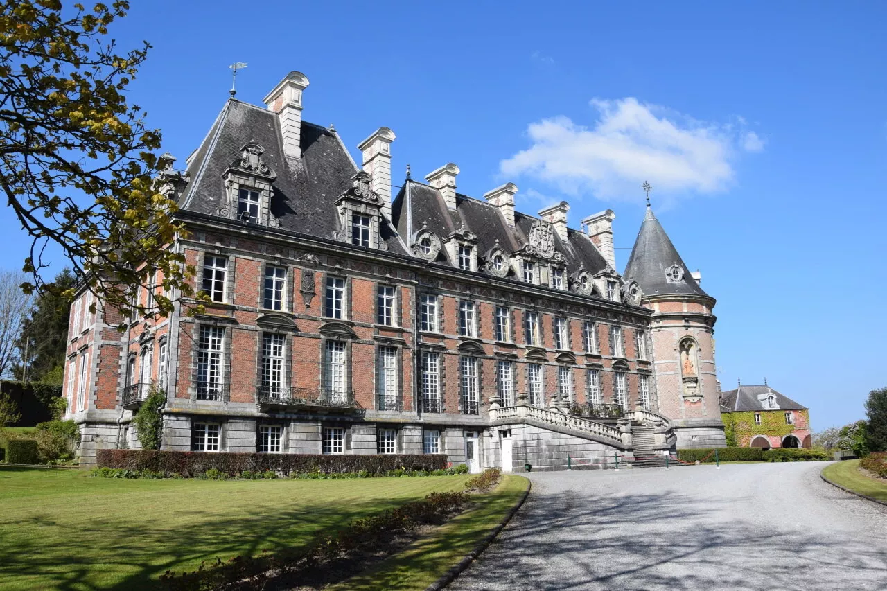 A 1h30 de Lille, niché au cœur d'un parc naturel, ce château est un véritable joyau