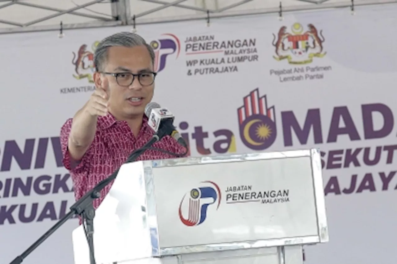 Fahmi denies govt controlling local white rice, cooking oil supplies for sale only at Madani Carnival